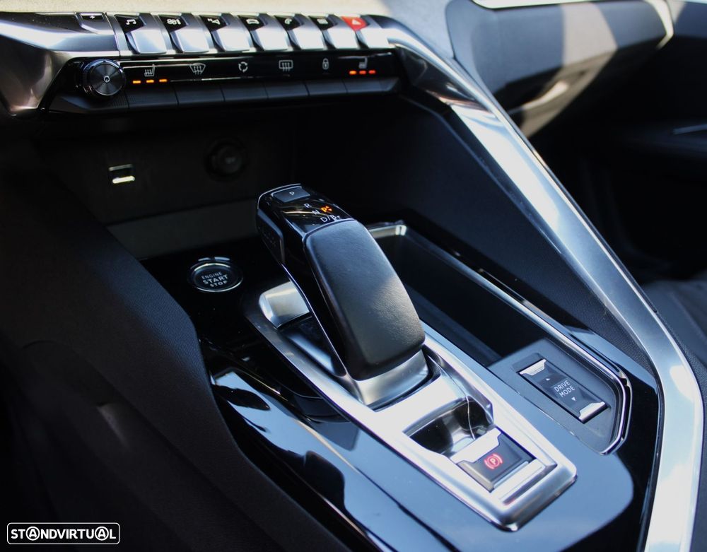 Peugeot 3008 1.6 Hybrid GT Pack e-EAT8 - 10