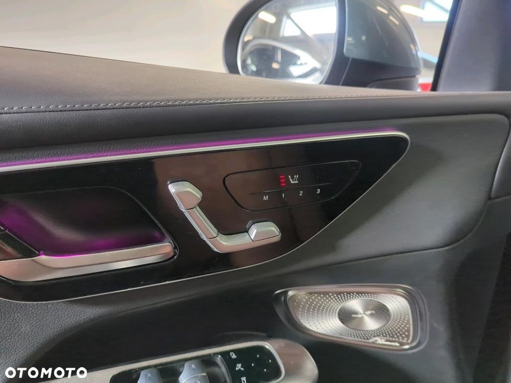 Mercedes-Benz GLC 300 e PHEV 4-Matic AMG Line - 8