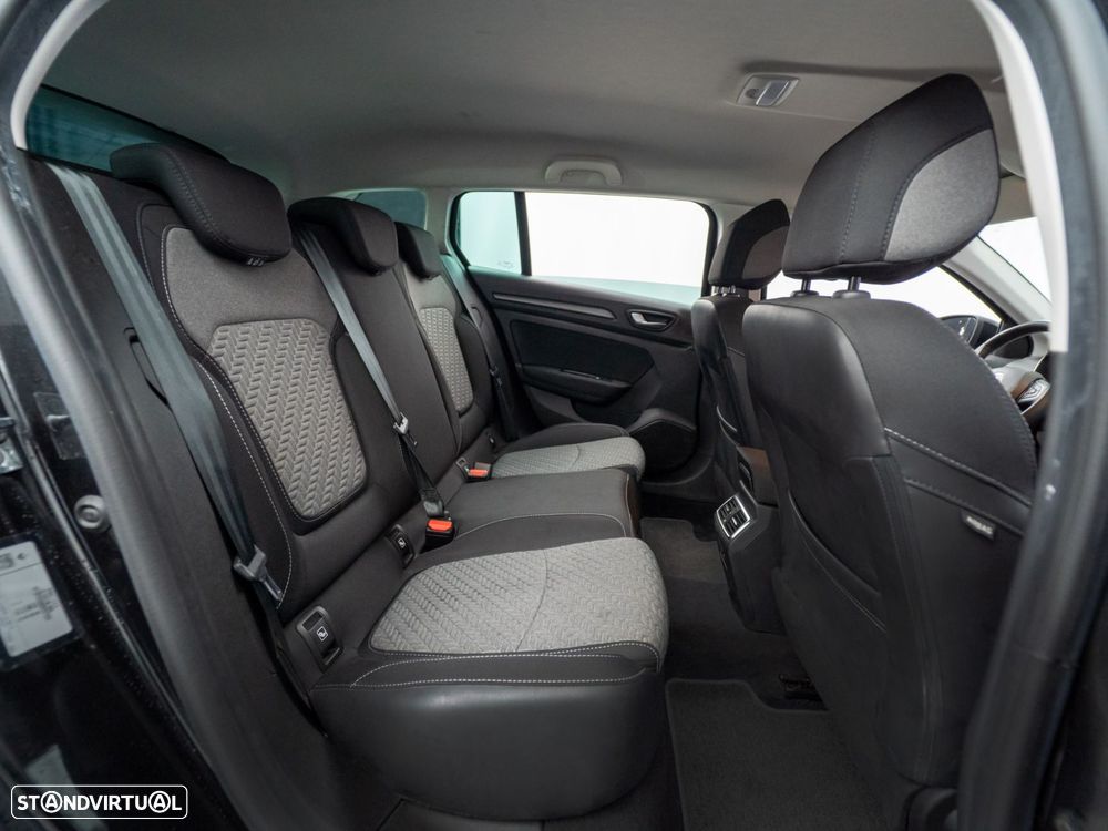 Renault Mégane Sport Tourer 1.6 E-Tech Plug-In Limited - 41