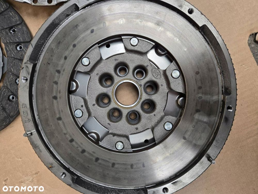koło dwumasowe sprzęgło docisk komplet luk 415027110 vw t5 2.5 tdi - 6
