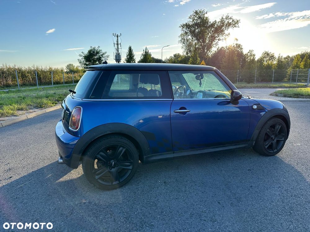 MINI Cooper Standard - 18