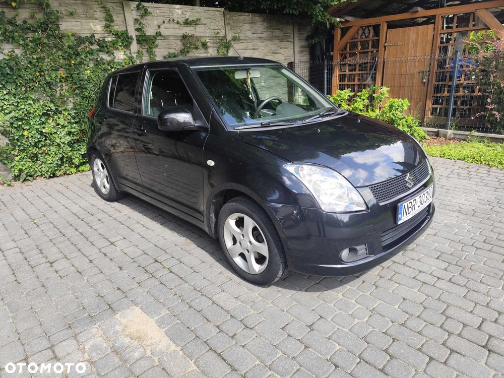 Suzuki Swift - 2