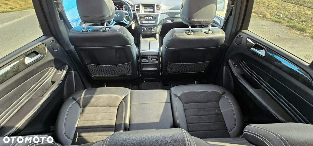 Mercedes-Benz ML - 23