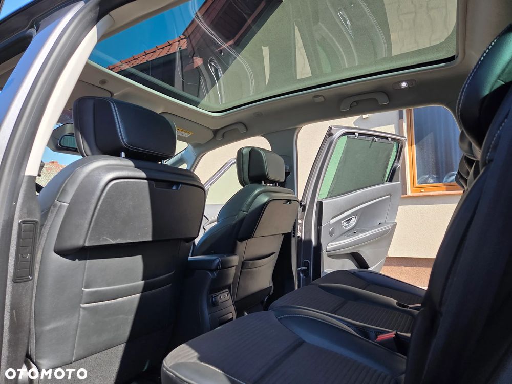 Renault Grand Scenic - 13