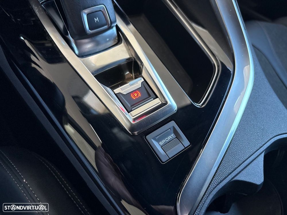 Peugeot 3008 1.2 PureTech GT Line EAT8 - 47