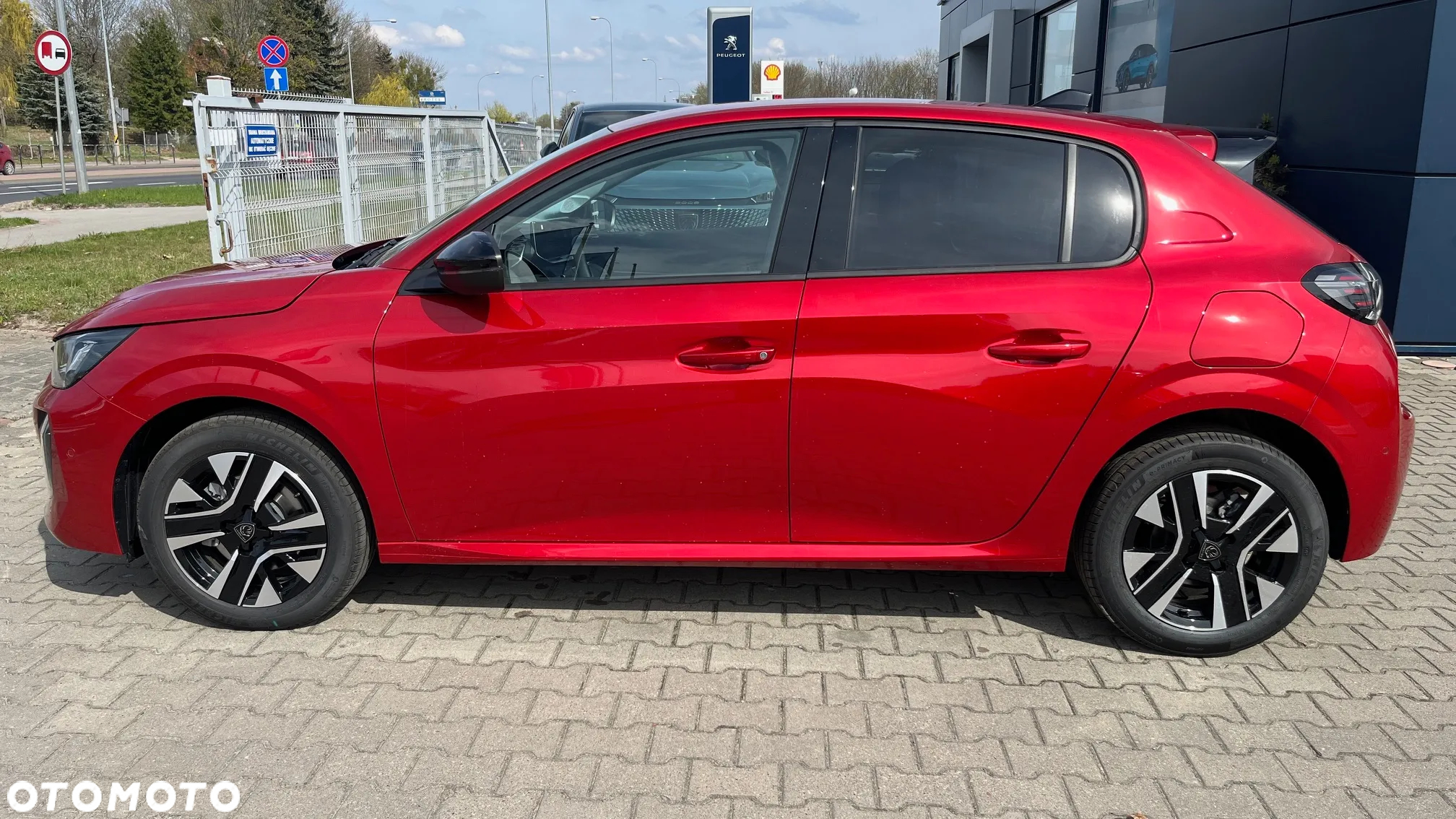 Peugeot 208 1.2 mHEV Allure - 3