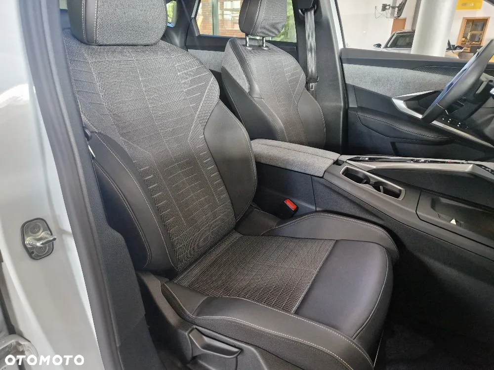 Peugeot 3008 1.2 PureTech mHEV Allure Pack S&S e-DCS6 - 13