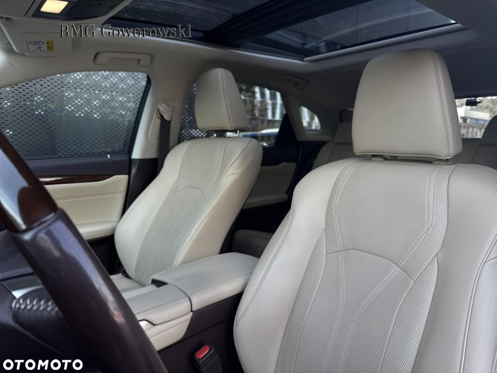Lexus RX 450h Omotenashi - 8
