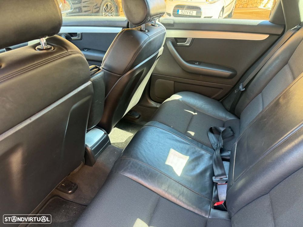 Audi A4 2.0 TDI S-line - 12