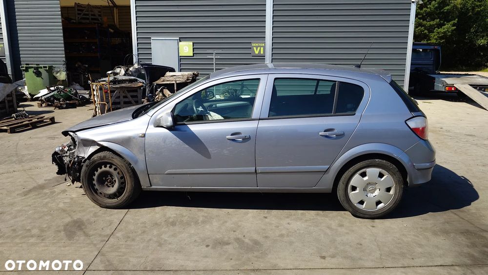 Opel Astra 06R 1.9 74 KW NA CZĘŚCI - 2
