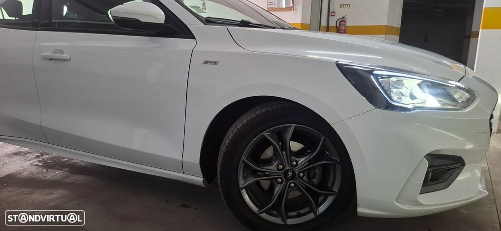 Ford Focus 1.5 TDCi ECOBlue ST-Line - 6