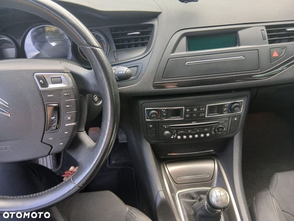 Citroën C5 1.8 16V Confort - 10