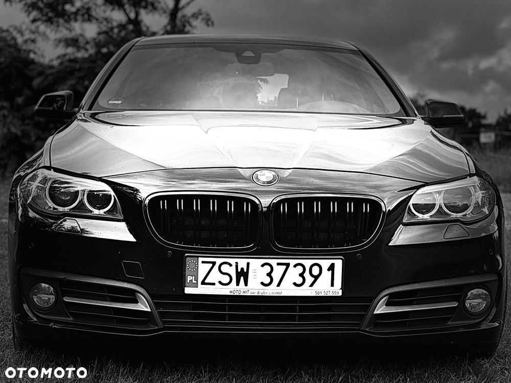 BMW Seria 5 525d xDrive - 1