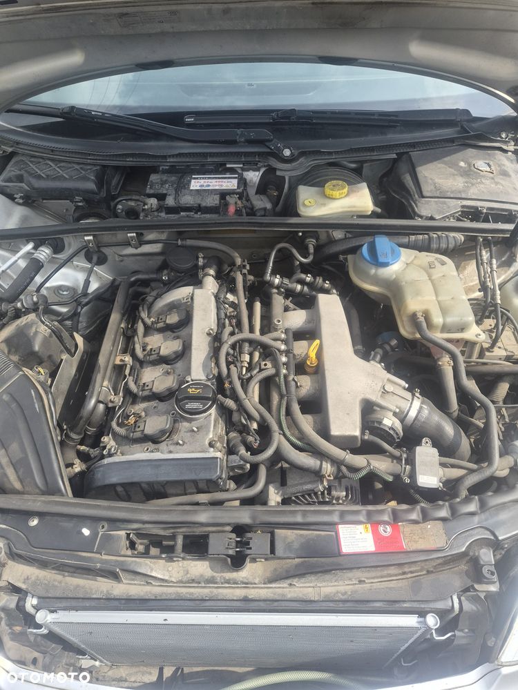 Audi A4 Limousine - 6