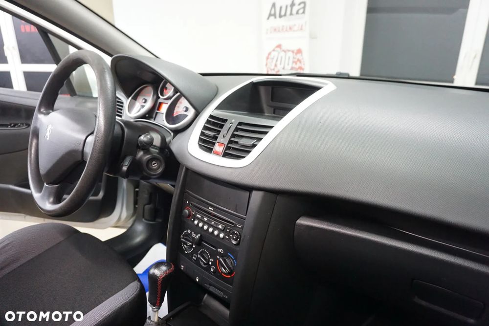 Peugeot 207 1.4 Active - 23