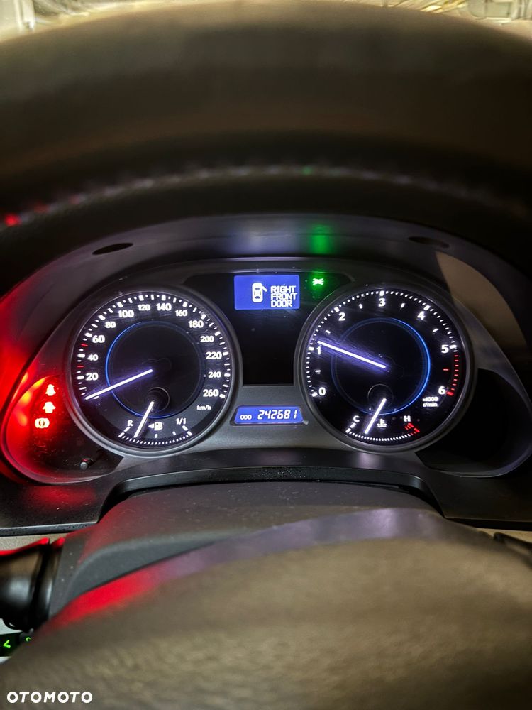 Lexus IS 220 D Prestige - 7
