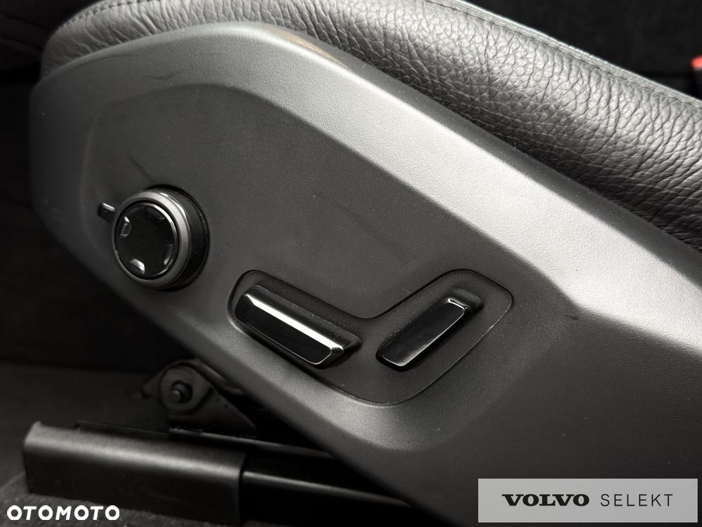 Volvo XC 60 - 22