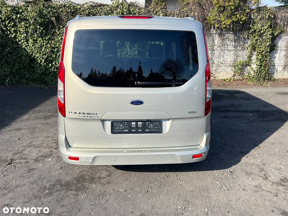 Ford Tourneo Connect - 9