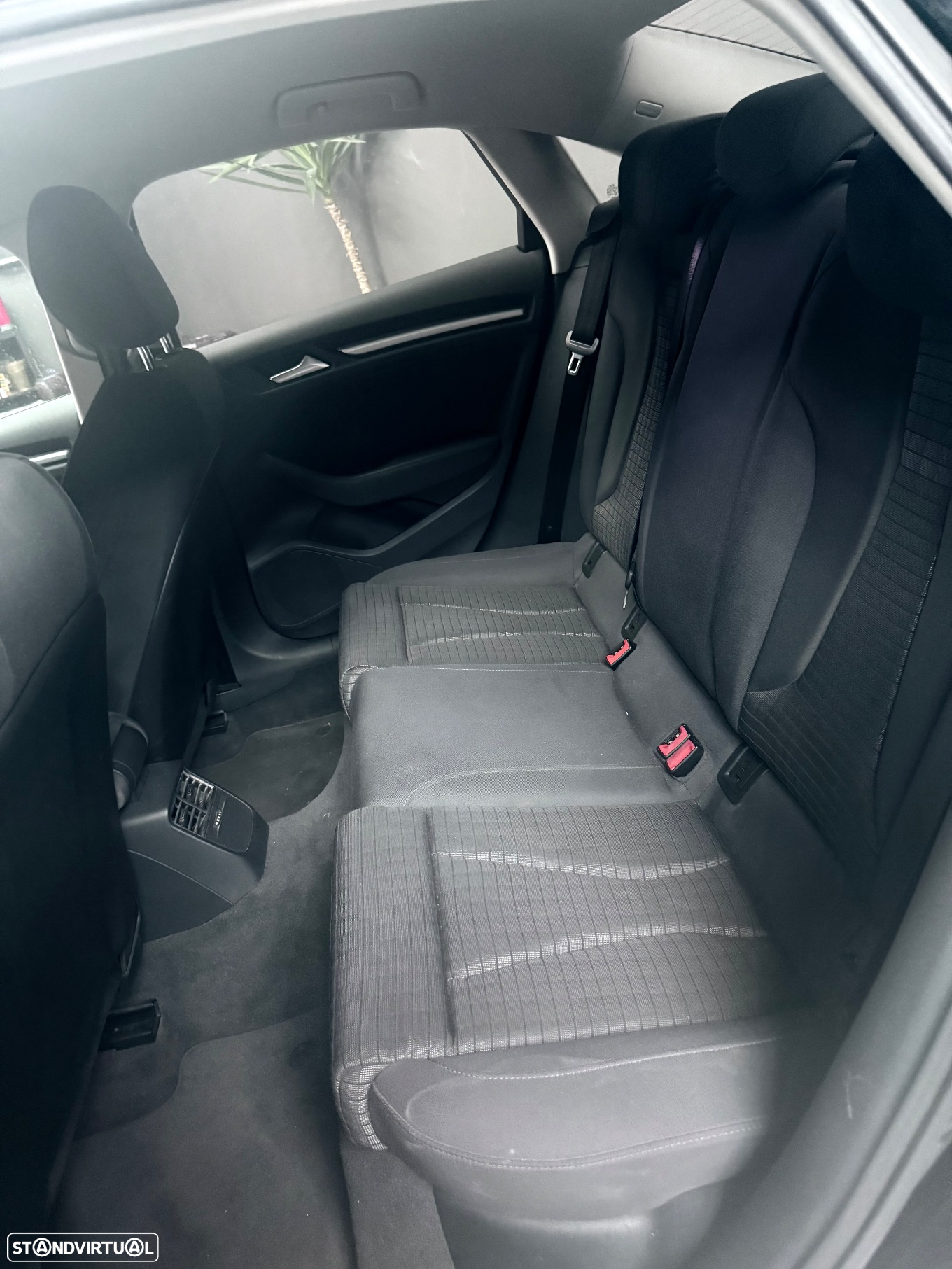 Audi A3 Limousine 1.6 TDI Advance Ultra - 11