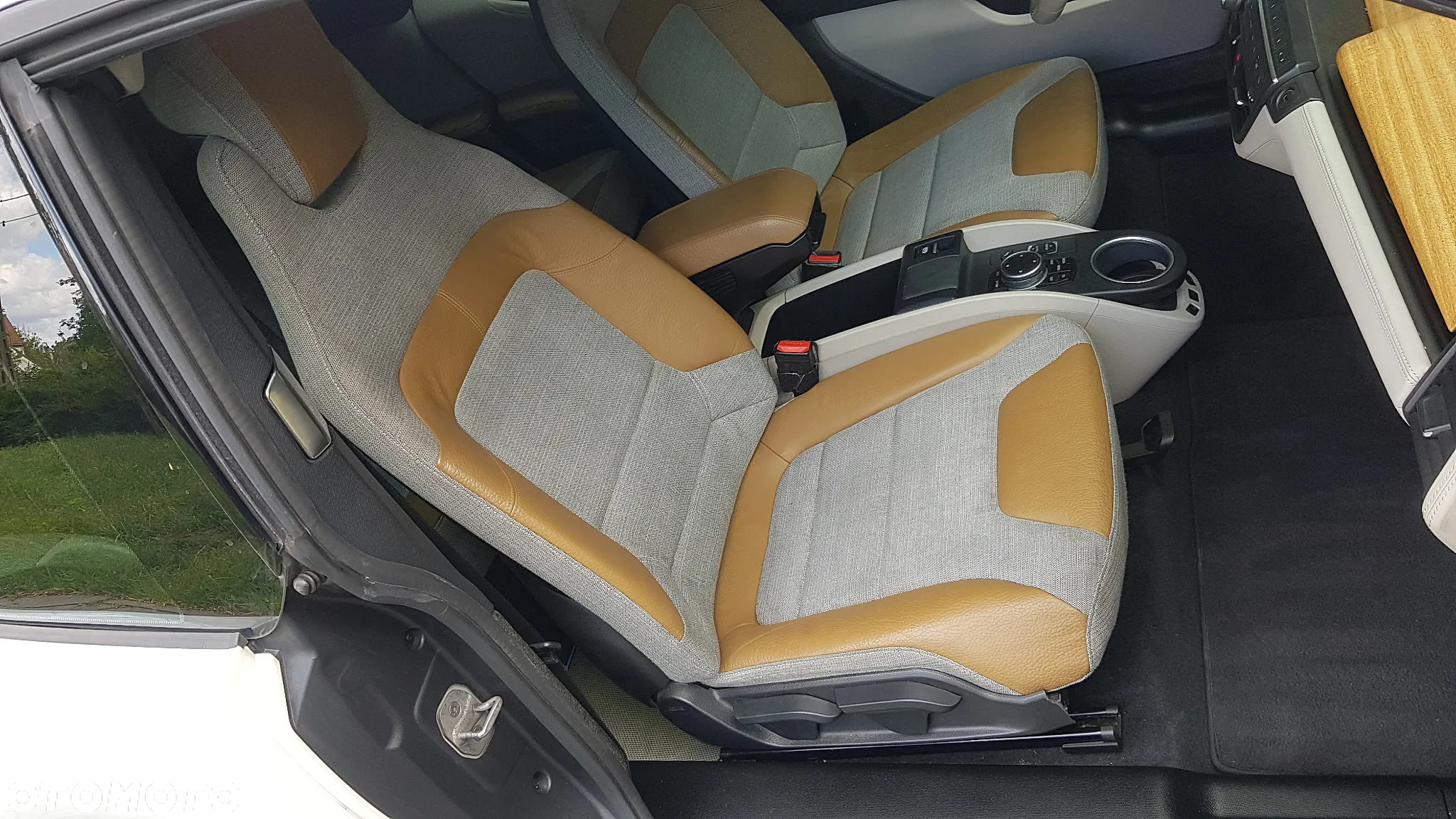 BMW i3 (Range Extender) - 15