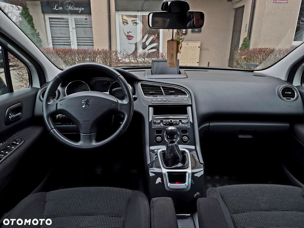 Peugeot 5008 - 12