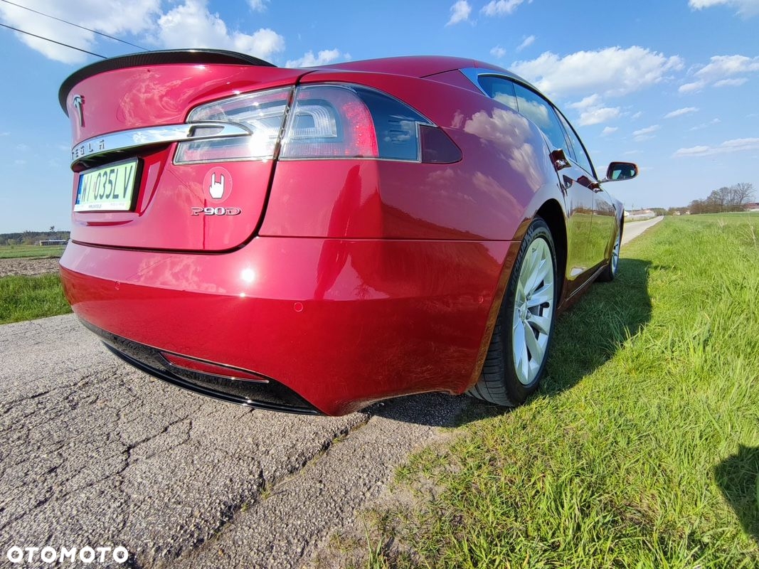 Tesla Model S Performance - 2