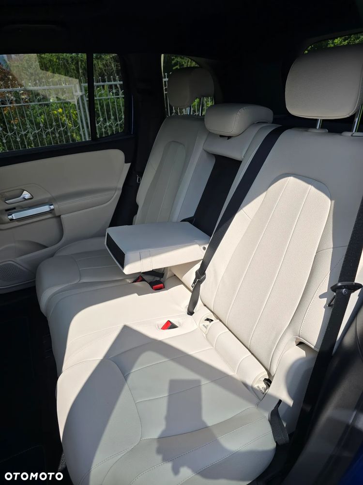 Mercedes-Benz GLB 250 8G-DCT - 13