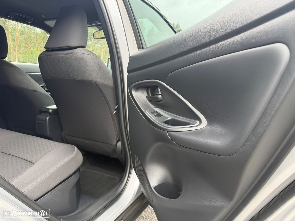 Toyota Yaris Cross 1.5 HDF Square Collection - 42