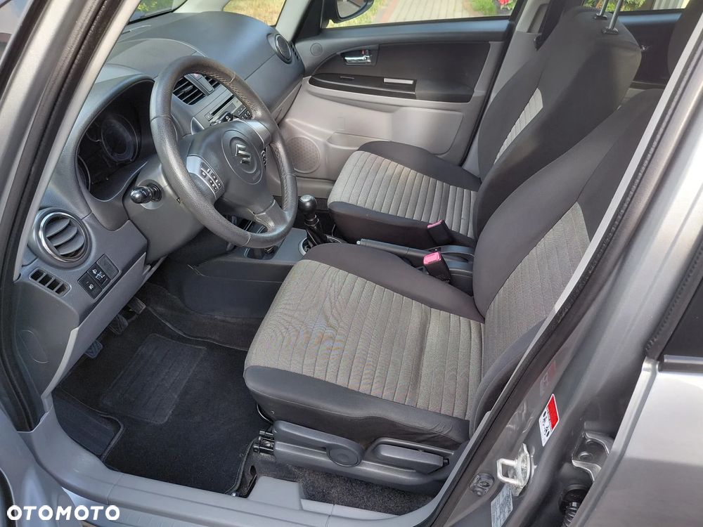 Suzuki SX4 1.6 VVT 4x4 Club - 24