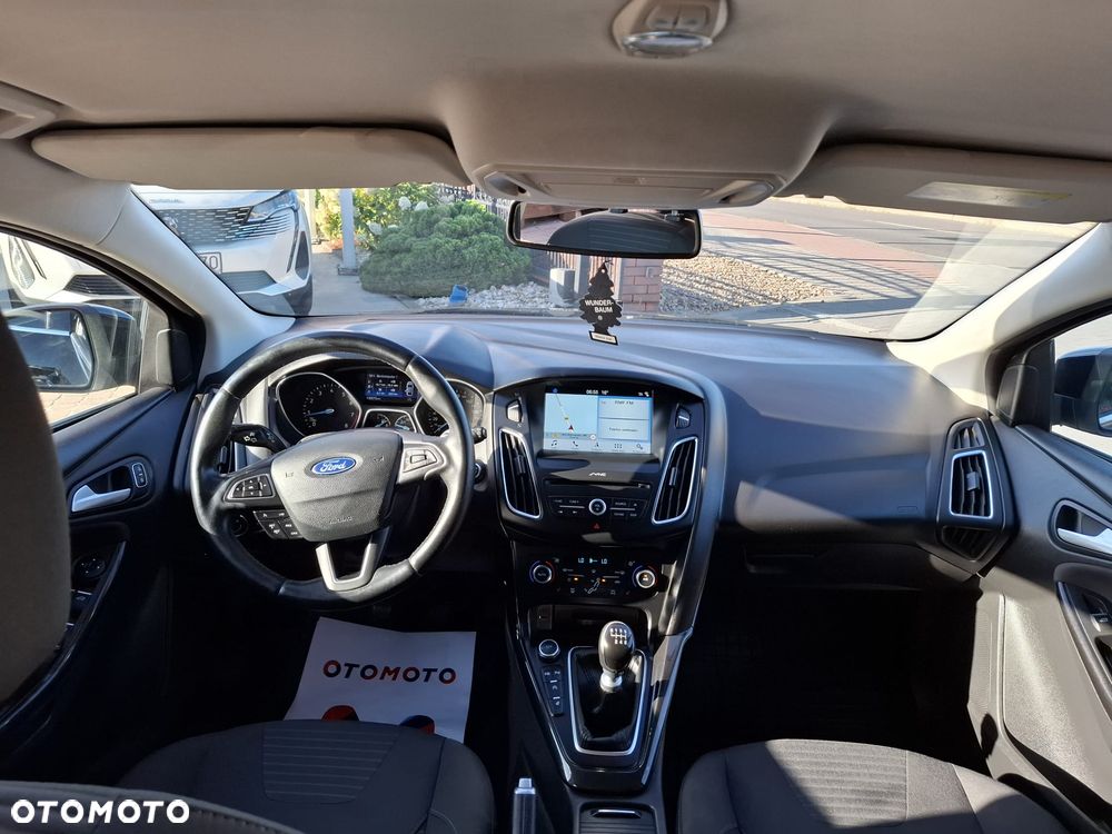 Ford Focus 1.0 EcoBoost Titanium - 16