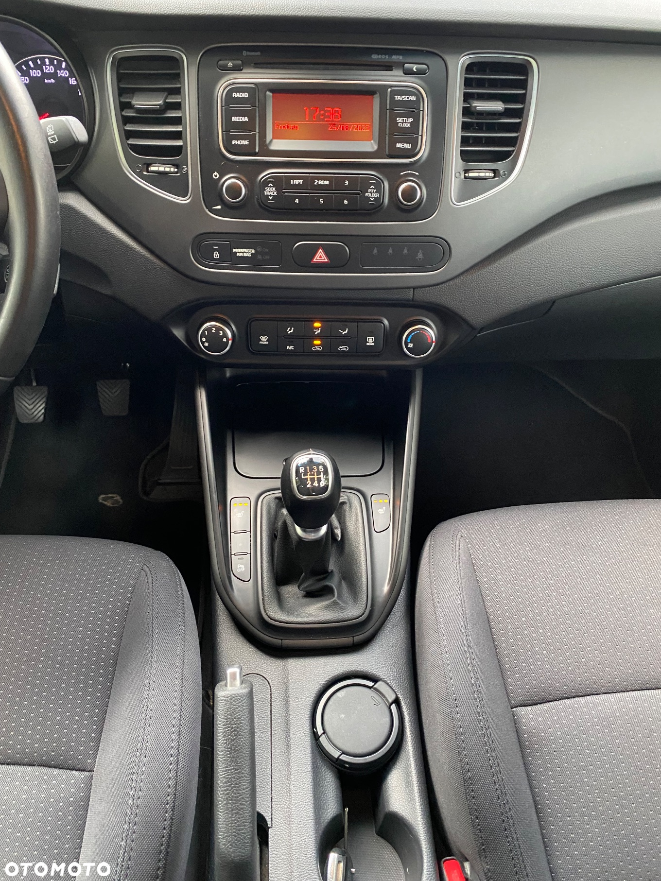 Kia Carens 1.7 CRDi Edition 7 - 14