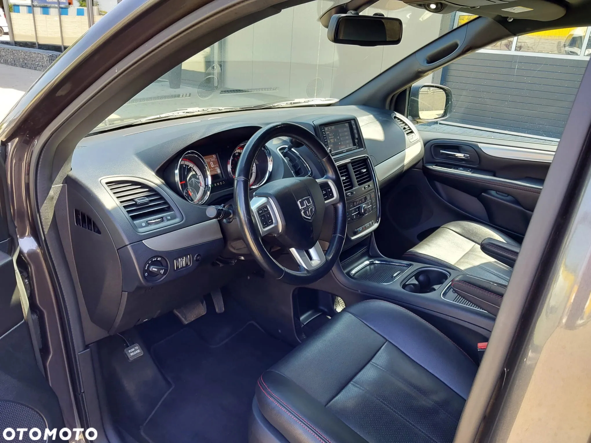 Dodge Grand Caravan - 7