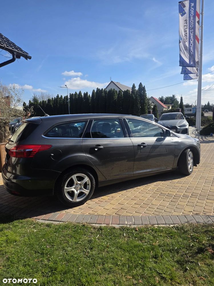 Ford Focus 1.0 EcoBoost Titanium - 10