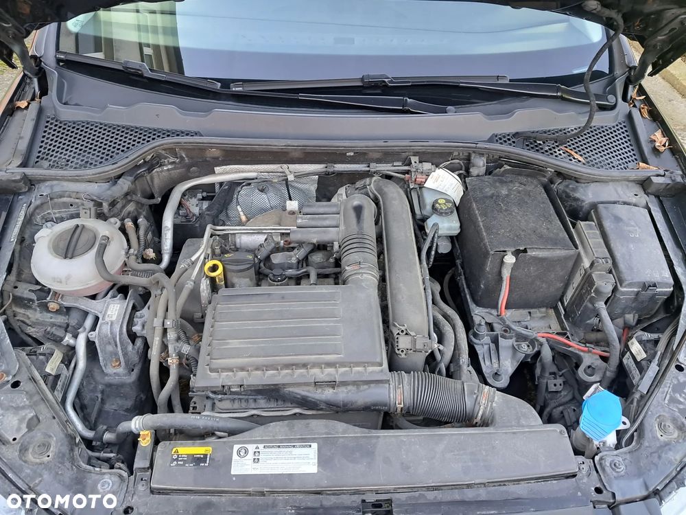 Seat Leon ver-1-2-tsi-full-led-s-s - 17