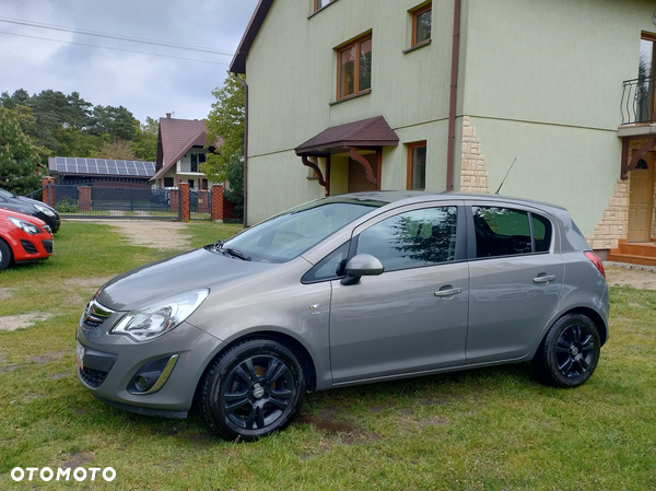Opel Corsa 1.2 16V 111