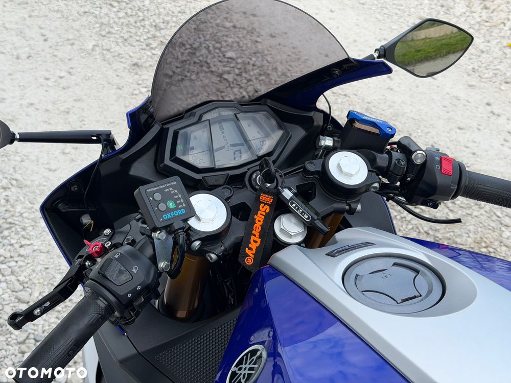 Yamaha YZF - 18
