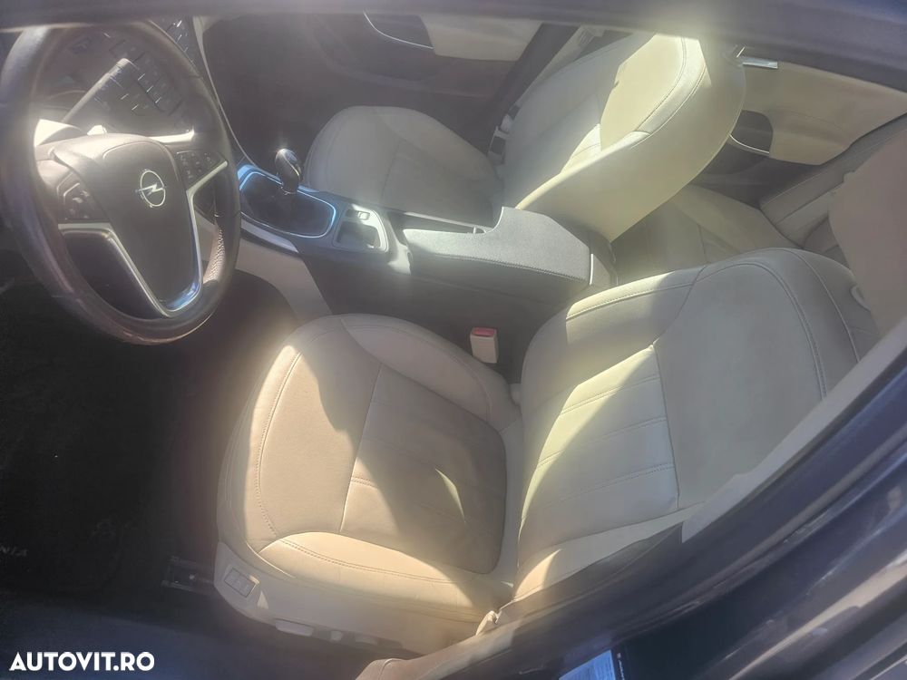 Opel Insignia 2.0 CDTI Edition - 9