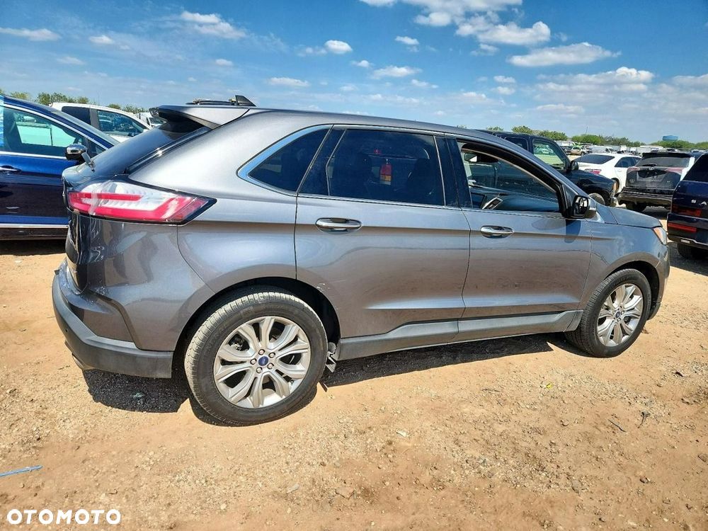 Ford Edge 2022 photo 3