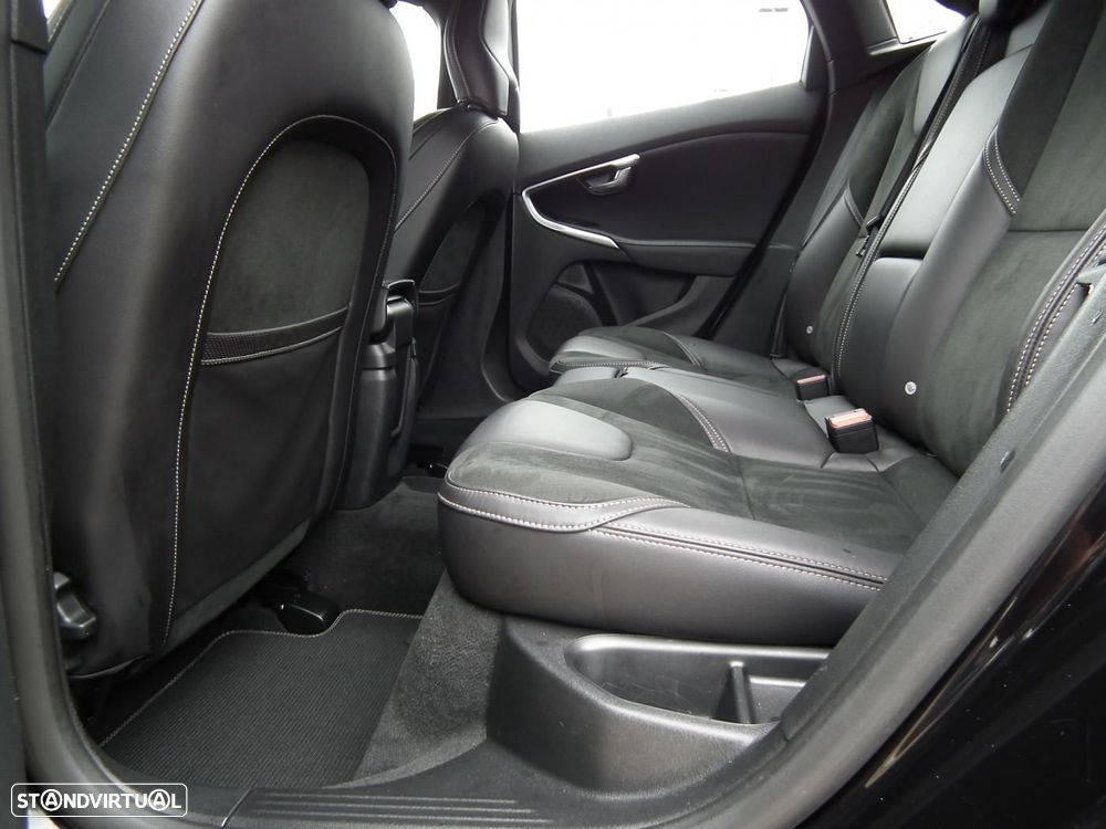Volvo V40 2.0 D3 R-Design - 15