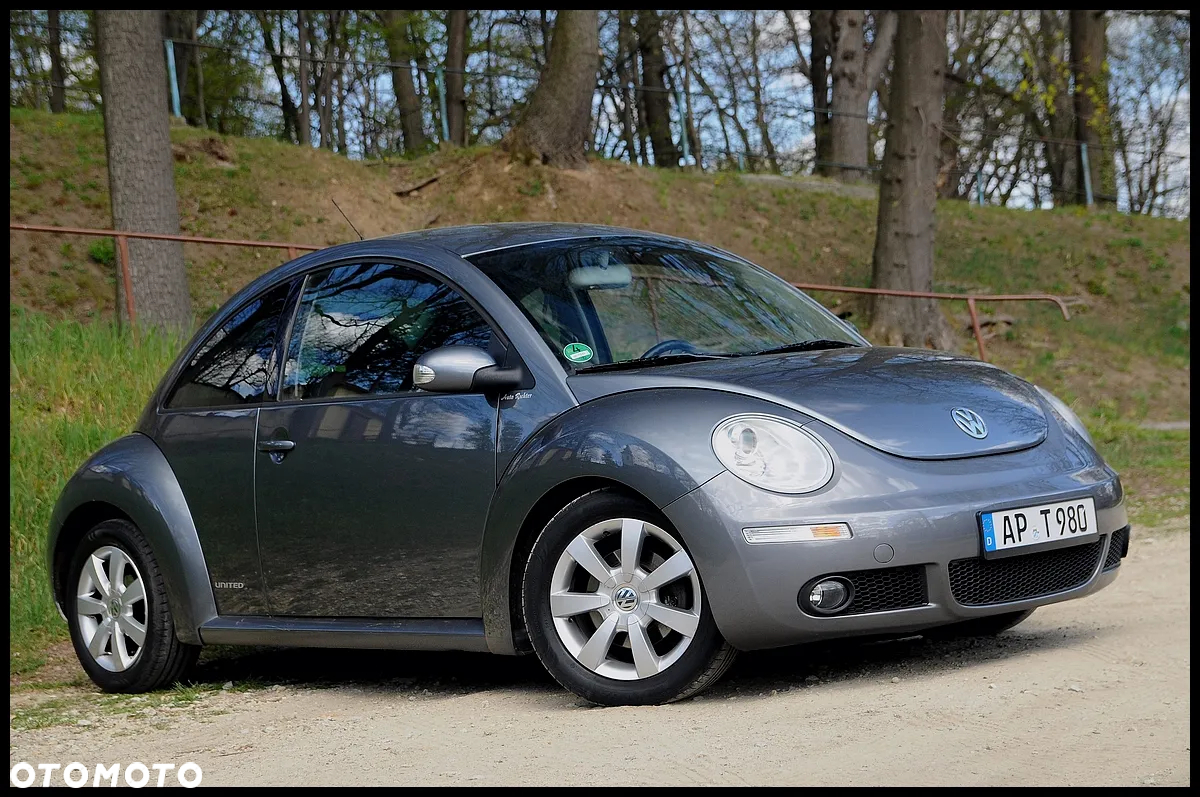 Volkswagen New Beetle 1.6 United - 2