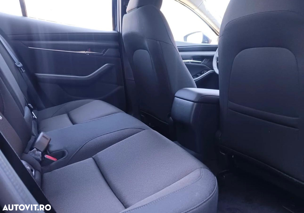 Mazda 3 e-Skyactiv G150 AT MHEV Exclusive-Line - 13