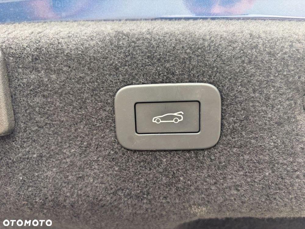 Jaguar XF 2.0 P300 AWD R-Dynamic S - 31