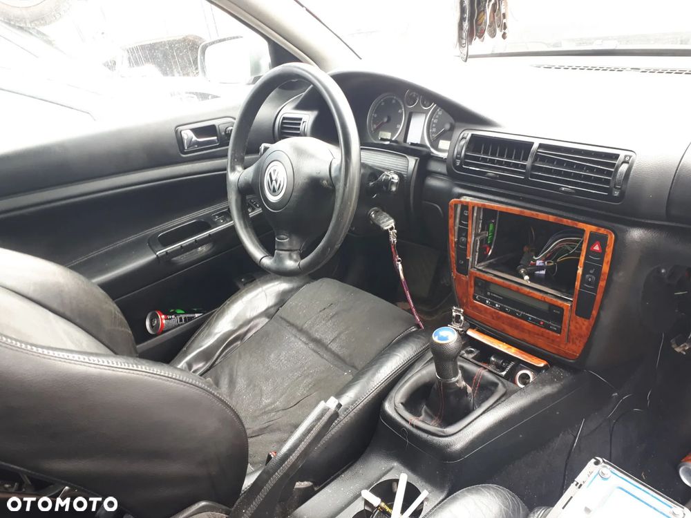 VW PASSAT B5 LIFT 00-03 1.9 TDI 4X4 MECHANIZM WYCIERACZEK SILNICZEK - 17