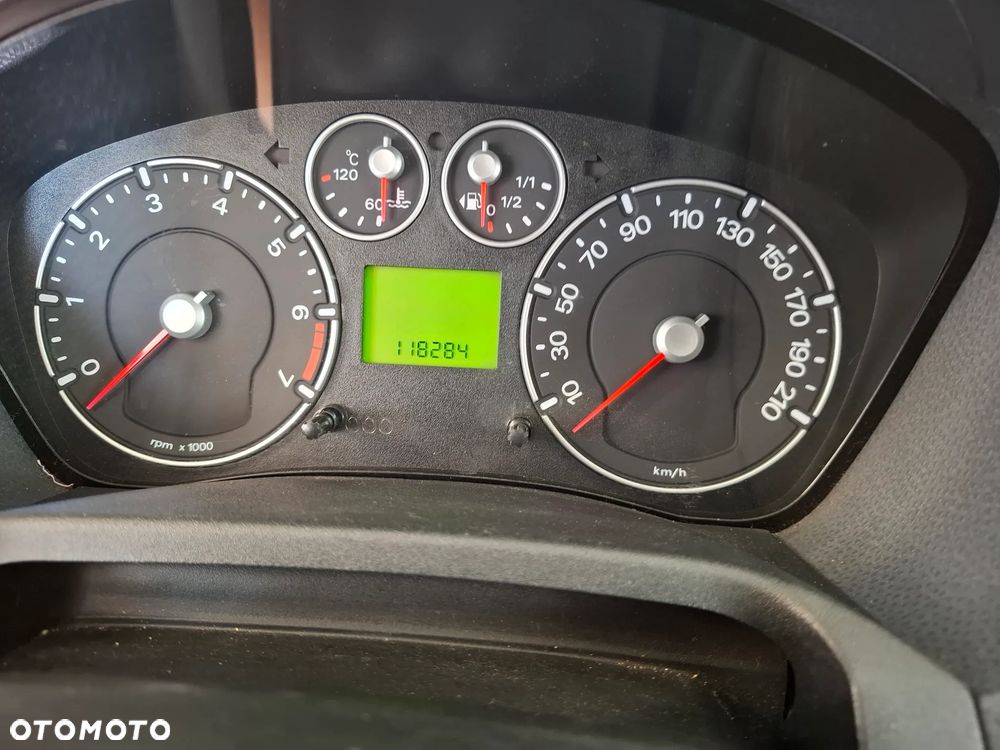 Ford Fiesta 1.3 Style - 23