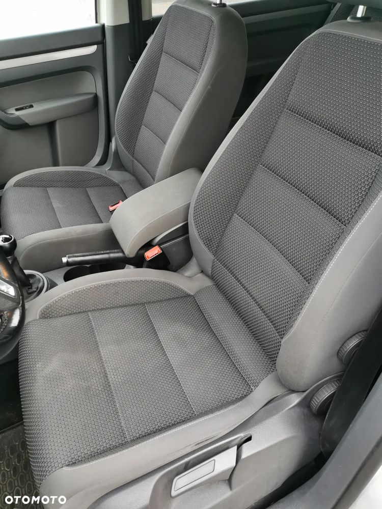 Volkswagen Touran 1.4 TSI United - 16