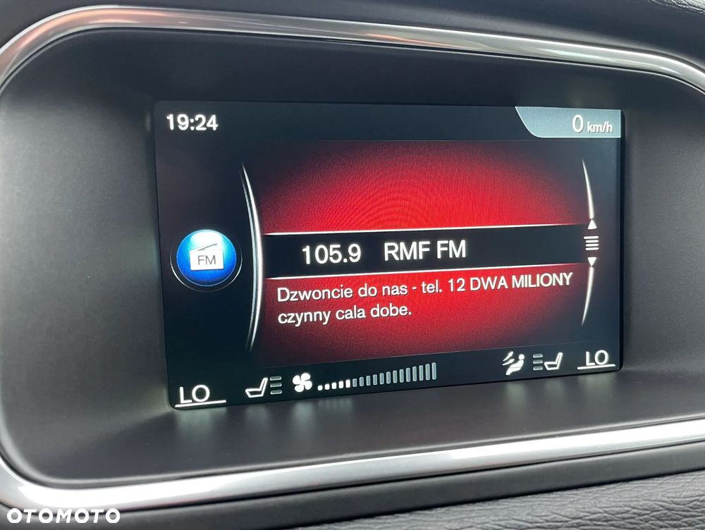 Volvo V40 T2 Geartronic Summum - 20