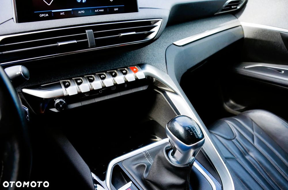 Peugeot 5008 1.5 BlueHDi Allure Pack S&S - 26