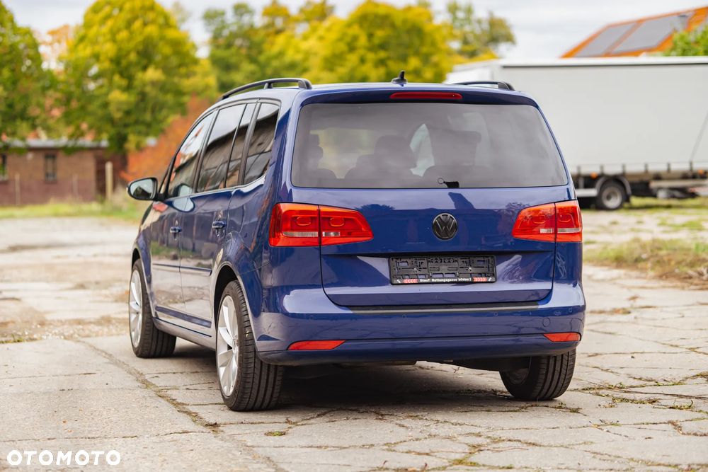 Volkswagen Touran 1.6 TDI DPF BlueMotion Technology DSG Comfortline - 13