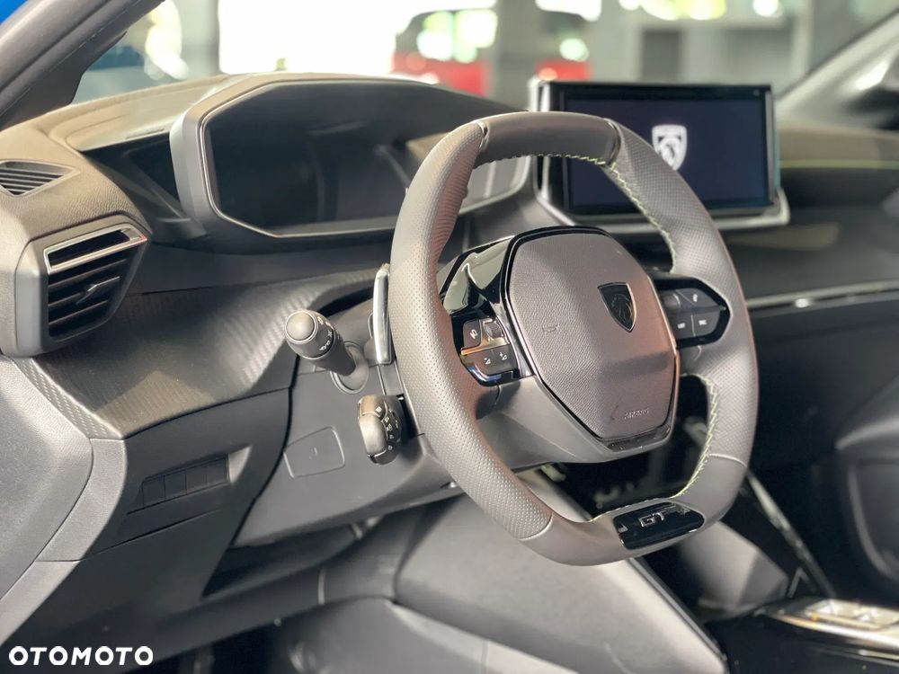 Peugeot 208 1.2 mHEV GT - 8