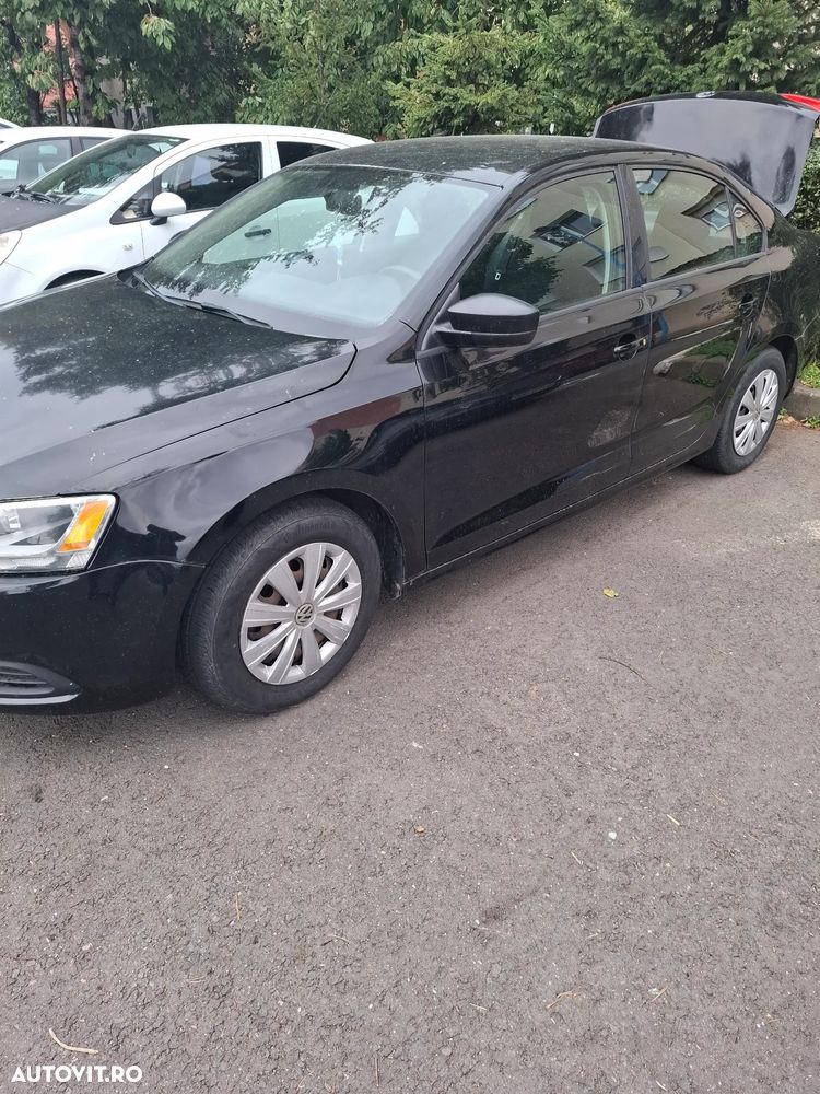 Volkswagen Jetta - 3